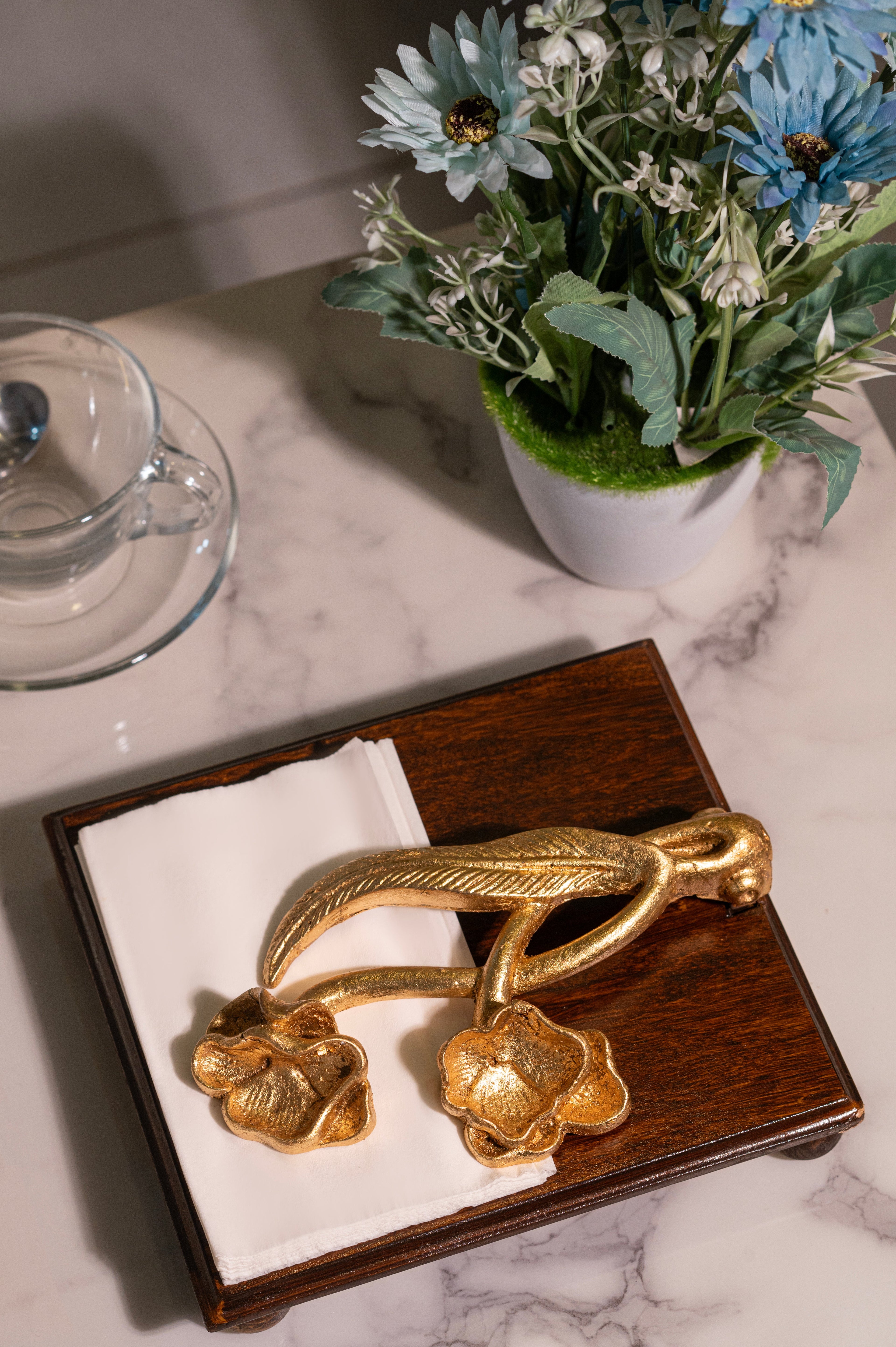 The Leaf & Lily - Vintage Napkin Holder